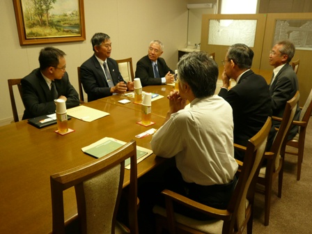 Meeting120924.JPG